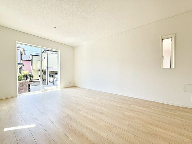 【ダイニング】■家族の笑顔があふれる、くつろぎの空間