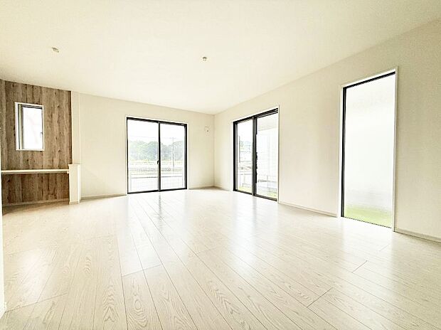 【リビング】■心落ち着く場所、ゆったり過ごせるリビング