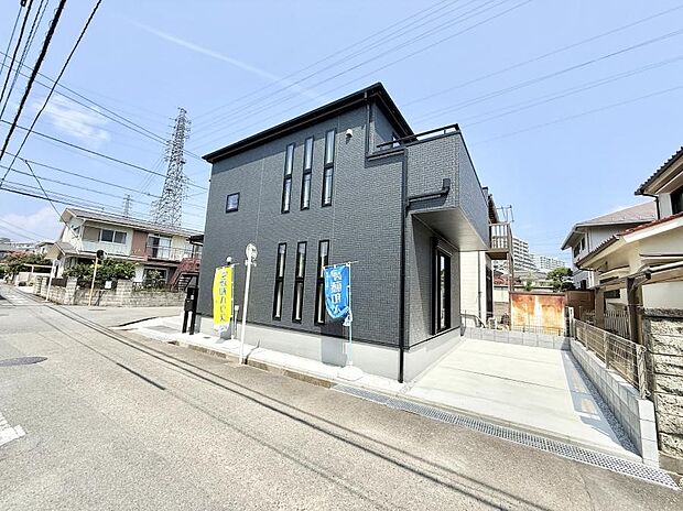 【前面道路含む現地写真】■新しい住まい、街の新しい風景