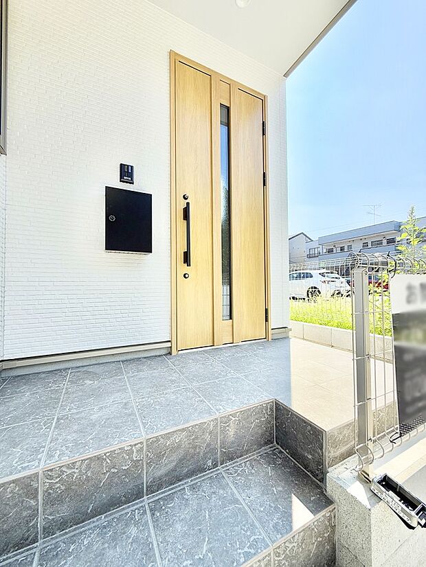 【玄関】■ ここから始まる、笑顔あふれる毎日