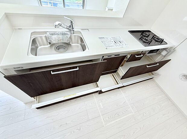 【キッチン】■美味しい時間が生まれる、笑顔あふれるキッチン