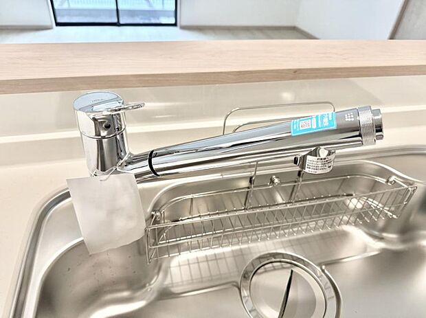 【浄水器】■清潔でおいしい水を手軽に供給してくれます