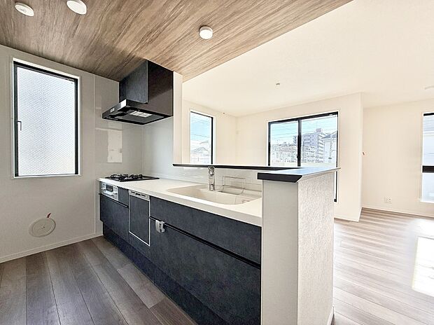 【ダイニングキッチン】■家族とつながる、コミュニケーションの場