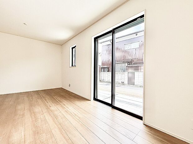 【ダイニング】■ふとした瞬間に幸せを感じる、心地よい場所