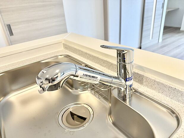 【浄水器】■不純物をしっかり除去して安心して飲めます