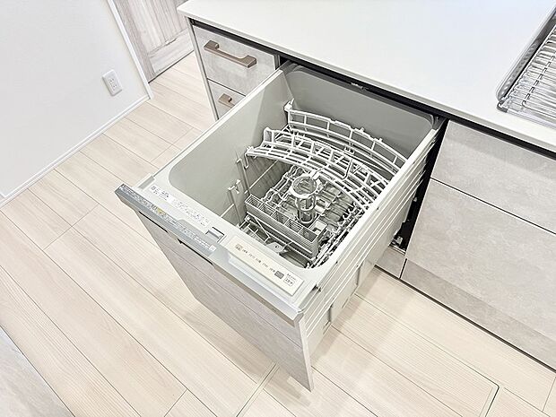 【食洗機】■食後の片づけも食洗器があれば時短に。ご家族との時間を増やせます