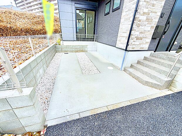 【駐車場】■快適な駐車スペースで安心