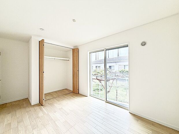 【洋室】■優雅で穏やかな時間が流れる空間