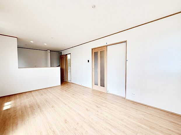 【ダイニング】■ふとした瞬間に幸せを感じる、心地よい場所