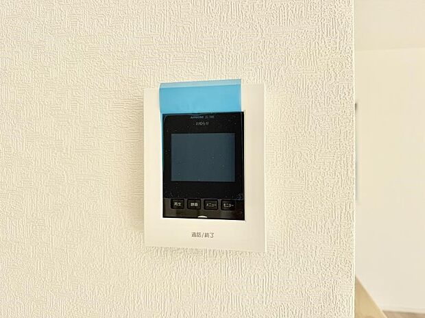 【TVモニター付インターフォン】■訪問者を確認できて安心感が増します