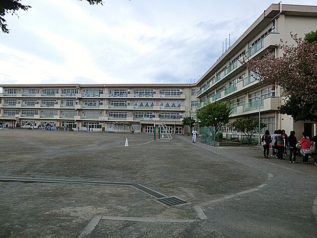 町田市立成瀬台小学校（約450m・徒歩6分）