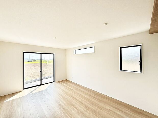 【リビング】■自然と会話が生まれる、心地よいひととき