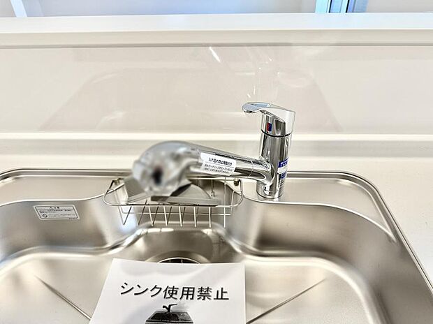 【浄水器】■清潔でおいしい水を手軽に供給してくれます