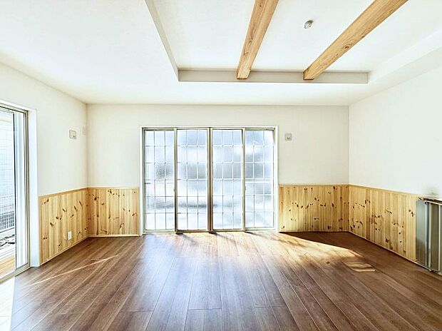 【リビング】■くつろぎと笑顔が集まる、心温まるリビング