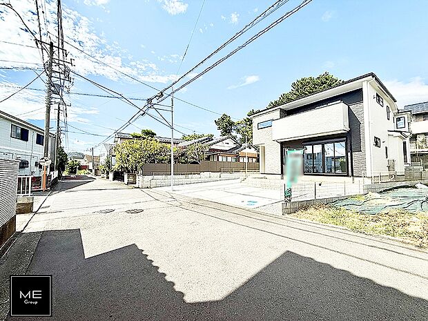 【前面道路含む現地写真】■家族とのお出かけが楽しくなる環境です