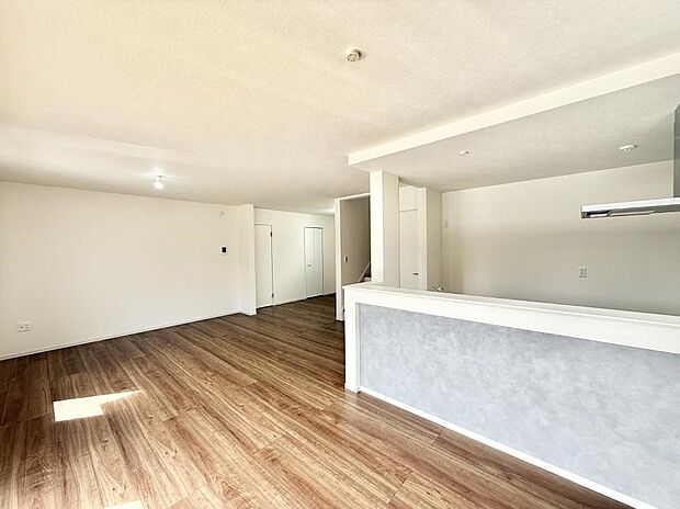 【ダイニング】■家族の笑顔があふれる、くつろぎの空間