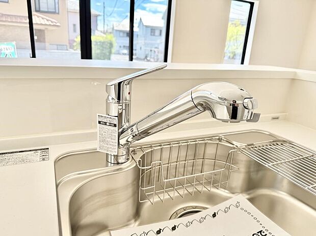 【浄水器】■清潔でおいしい水を手軽に供給してくれます