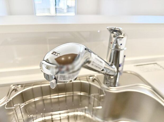 【浄水器】■清潔でおいしい水を手軽に供給してくれます