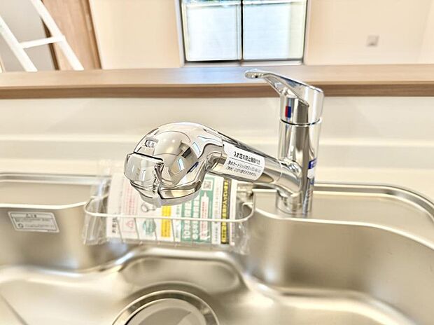 【浄水器】■清潔でおいしい水を手軽に供給してくれます