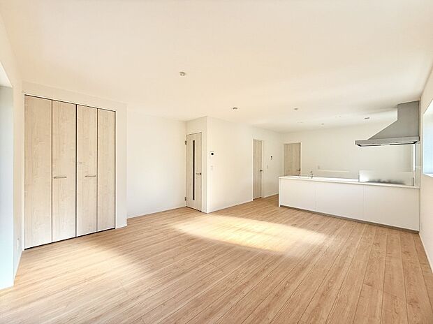 【リビング】■心落ち着く場所、ゆったり過ごせるリビング