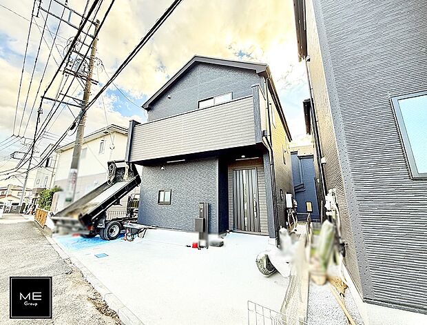 【現地外観写真】■暮らしを豊かにする充実した仕様設備で快適に