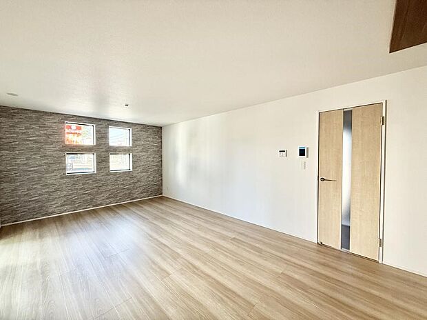 【ダイニング】■ふとした瞬間に幸せを感じる、心地よい場所