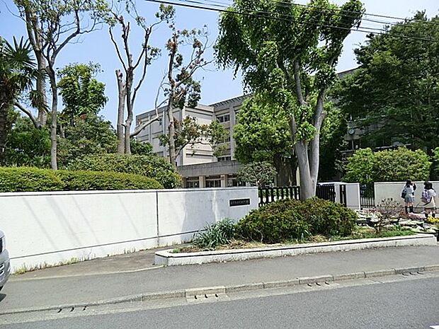 藤沢市立大清水中学校（約1,000m・徒歩13分）