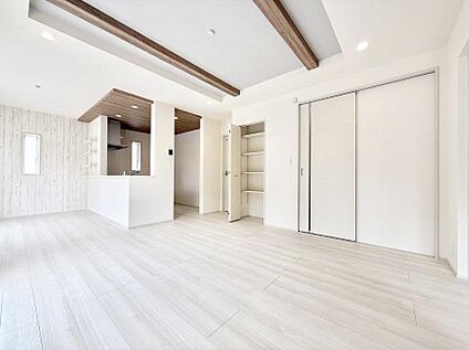 リビングダイニング