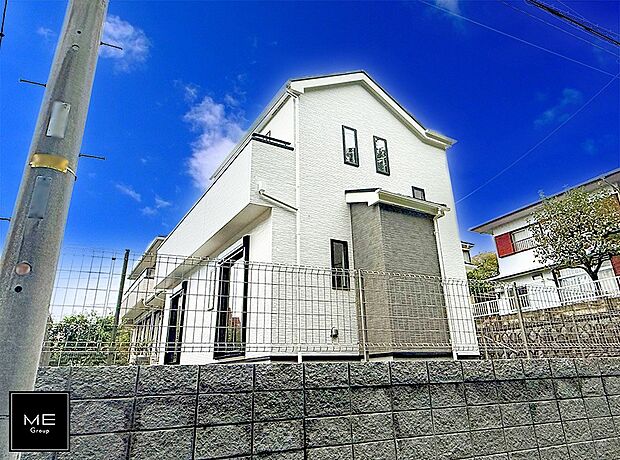 【現地外観写真】■家族みんなが笑顔で過ごせる、安心感のある住まい