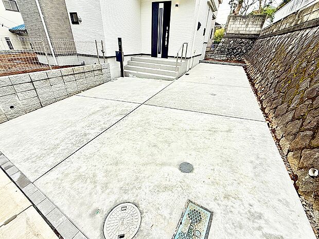 【駐車場】■カースペース有