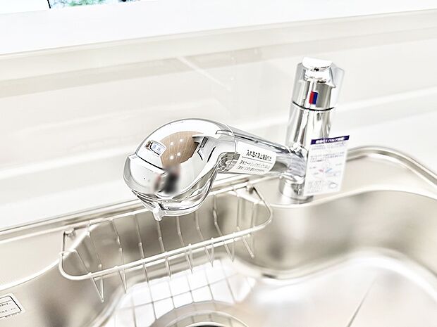 【浄水器】■清潔でおいしい水を手軽に供給してくれます