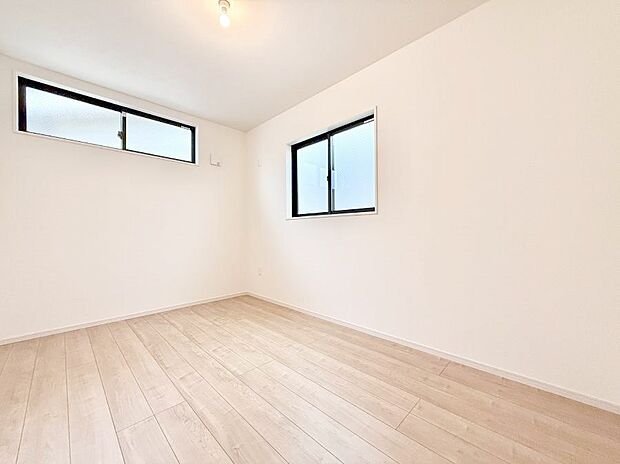 【リビング以外の居室】■シンプルで使いやすい空間がスッキリ感じられます