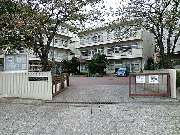 横浜市立大鳥中学校（約450m・徒歩6分）