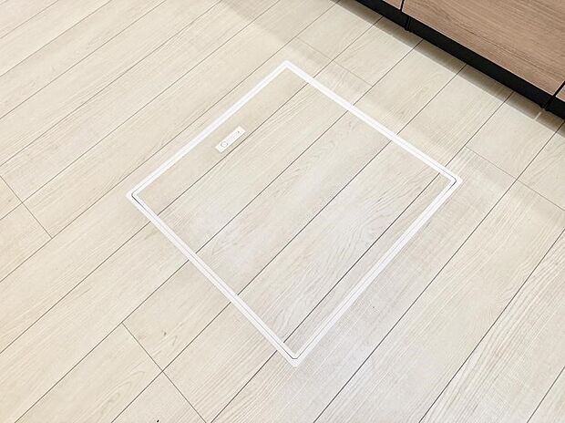 【床下収納】■隠れた収納スペースで家全体がスッキリ