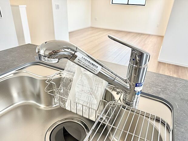 【浄水器】■清潔でおいしい水を手軽に供給してくれます