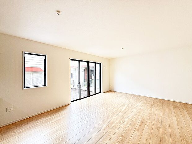 【ダイニング】■家族の笑顔があふれる、くつろぎの空間