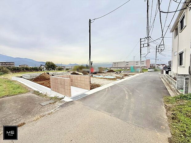 【前面道路含む現地写真】■新しい時代の息吹を感じる、心地よい環境