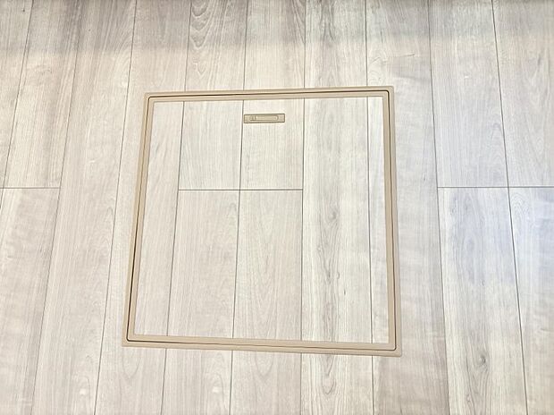 【床下収納】■季節物など簡単に収納でき便利