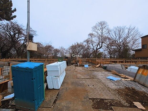 【現地外観写真】■暮らしを彩る充実した設備仕様が備わった住まい