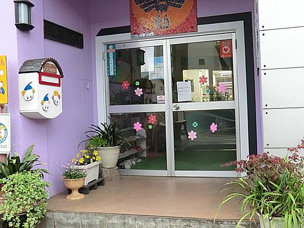 高尾幼稚園（約500m・徒歩7分）