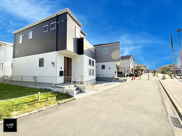 【前面道路含む現地写真】■新しい住まい、街の新しい風景