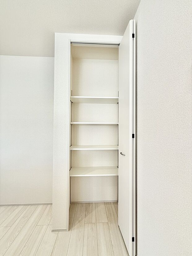 【収納】■プラスαの収納スペース