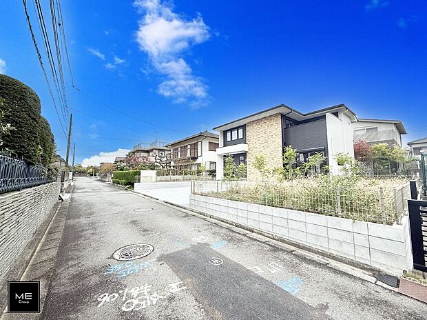 【現地外観写真】■暮らしを豊かにする充実した仕様設備で快適に