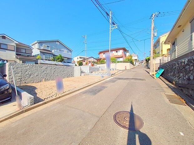 【前面道路含む現地写真】■新しい時代の息吹を感じる、心地よい環境