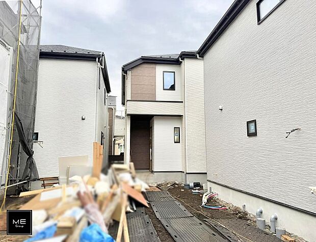 【現地外観写真】■家族みんなが笑顔で過ごせる、安心感のある住まい