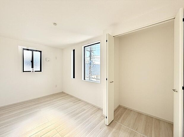 【洋室】■心地よい雰囲気が漂う落ち着いた空間