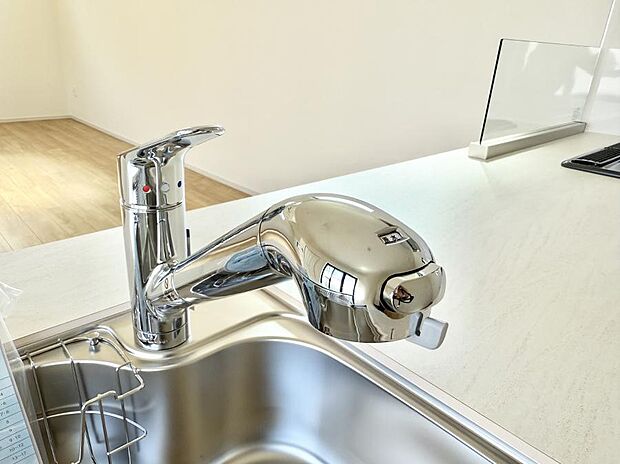 【浄水器】■清潔でおいしい水を手軽に供給してくれます