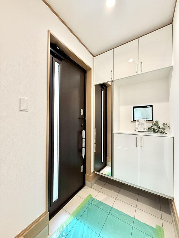 【玄関】■玄関はお家の顔！おしゃれな玄関でお客様をお迎え！