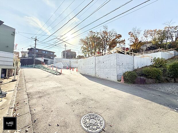 【前面道路含む現地写真】■新しい住まい、街の新しい風景