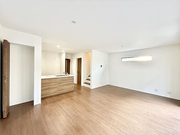 【リビングダイニング】■シンプルだけど贅沢、大切な人と過ごす心がほどける空間